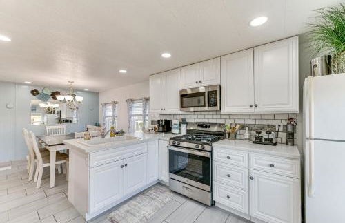 Peaceful Eureka Beach Cottage with 30-Foot Dock - Foto 9