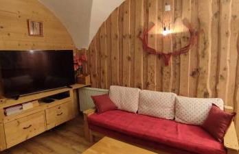 "Jacky" Appartement de charme suréquipé, 300m des pistes et centre village, casier à ski au pied des pistes, linge de lit et produit de toilette compris - Foto 4