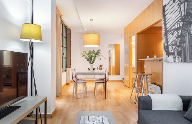 Aspasios Plaza Real Apartments - Foto 13