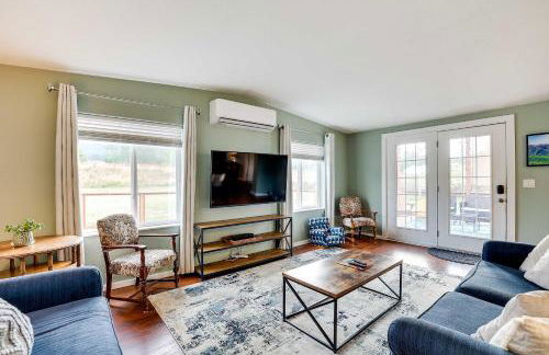 Serene Sequim Retreat with Deck Pets Welcome! - Foto 6