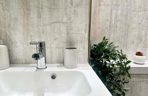 Gorgeous Newly Renovated 2 Double Bed Flat - Foto 18