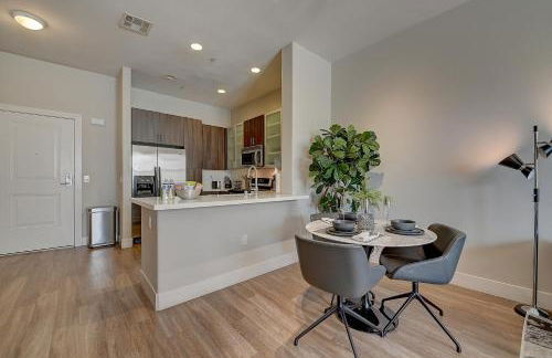 Penthouse One Bedroom Garden View Condo by UCLA - Foto 17