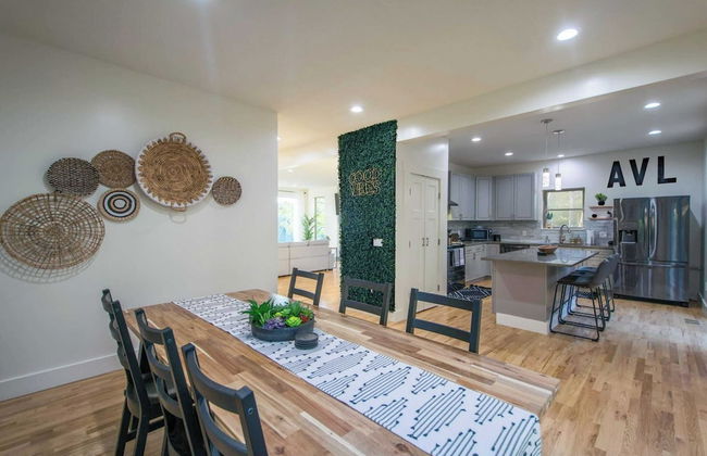 Modern Escape by Avanstay w/ Hot Tub, Fire Pit, Mountain Views, 10min to Town - Foto 48