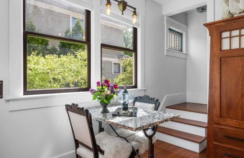 NEW! Updated South Hill Craftsman Sleeps 12! - Foto 27