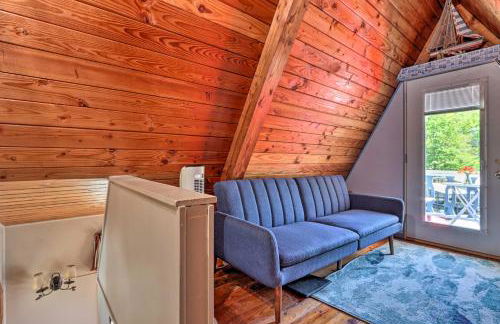 Lakefront Rocky Mount Cabin with Dock and Kayaks! - Foto 14