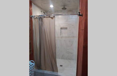 Hoot Nanny's Rustic Cabin on Mossy Creek - Foto 18