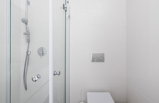 Elegant 2BD Apartment in Jaffa Area - Photo 23