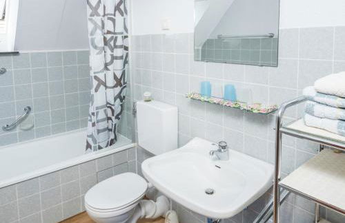 Cheerful Apartment near Historic City Center of Haslach - Foto 36