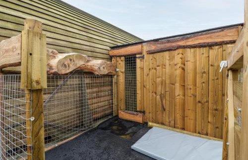 Gander Pod at Salford Court Farm Fishing Cabins - Foto 16