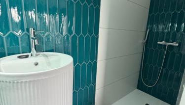 Villa familiale piscine privée et magnifique vue mer - Photo 3