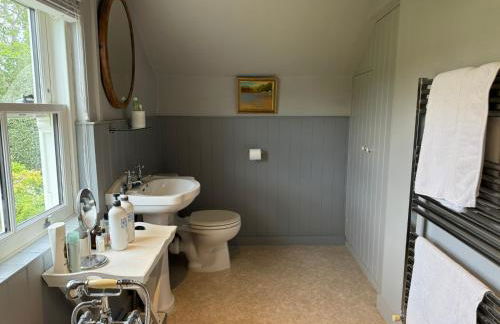 Tranquil Seaside Cottage by NewFo - Photo 53