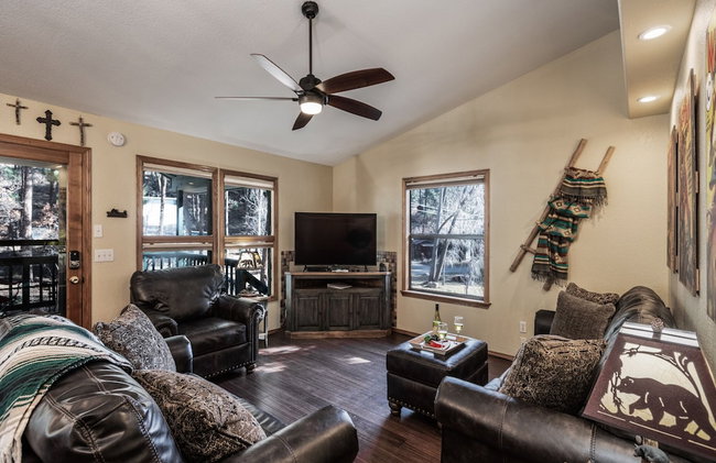 Midtown Riverfront by Ruidoso Vacation Rentals - Foto 56