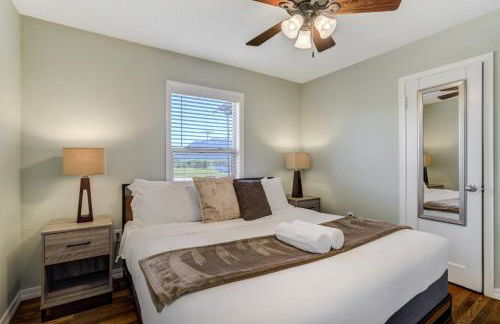 Charming 2BR Retreat - Pet Friendly! - Foto 6