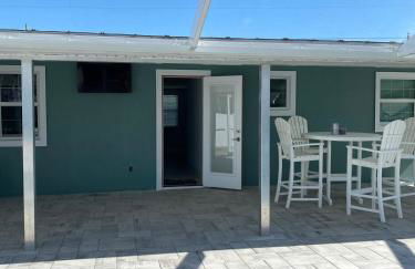 Waterfront Fishermans Retreat - Quick Harbor Access - Heated Pool - Foto 17