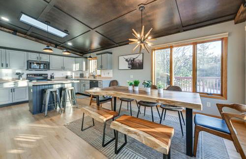 Pet Friendly with Game Room, Hot Tub and Private Dock! - Foto 2