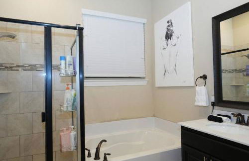 Beautiful home next to PGA guest suite Frisco - Photo 29