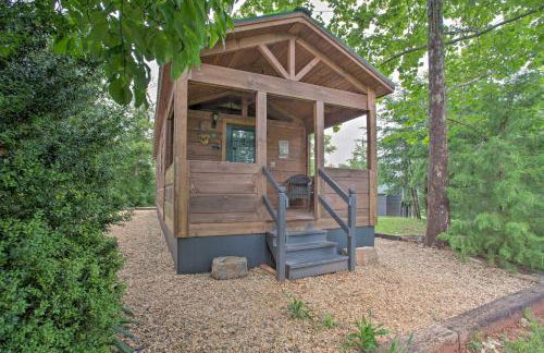 Year-Round Adventure! Rustic Cabin in Mill Spring - Foto 3