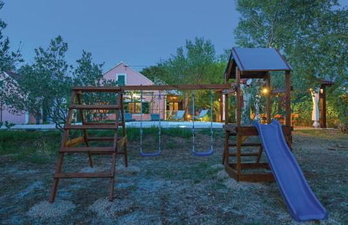 Three-Bedroom Holiday Home In Trbounje - Foto 20