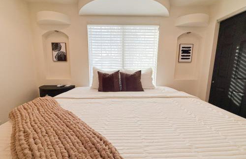 Crystal Palm Lakefront Luxury Home 6 Bed and 5 Bath - Foto 30