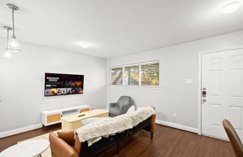 Lux 1BR Apt in North Loop Near UT Free Parking - Foto 15