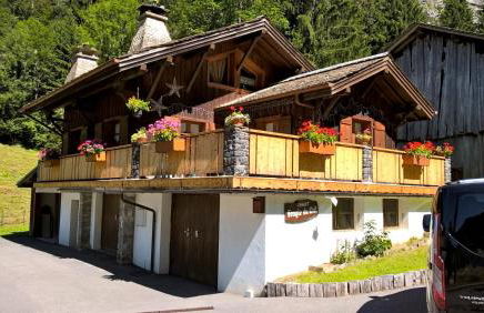 Beau chalet proche centre/pistes - Garage - Wifi - Foto 23