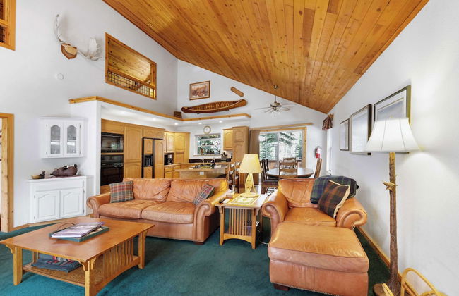 Paradise Pines 3BR Secluded Cabin Minutes in Tahoe Donner! - Foto 8