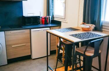 JOLI STUDIO AVEC PARKING ET NETFLIX - Proche du palais des exposition, du stade de Beaublanc et du Zenith - Foto 12