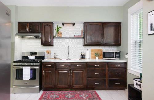 Historic Home in Ohio City Near W25! - Foto 24