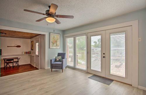 Possum Kingdom Lakefront Home with Patio and Dock! - Foto 9