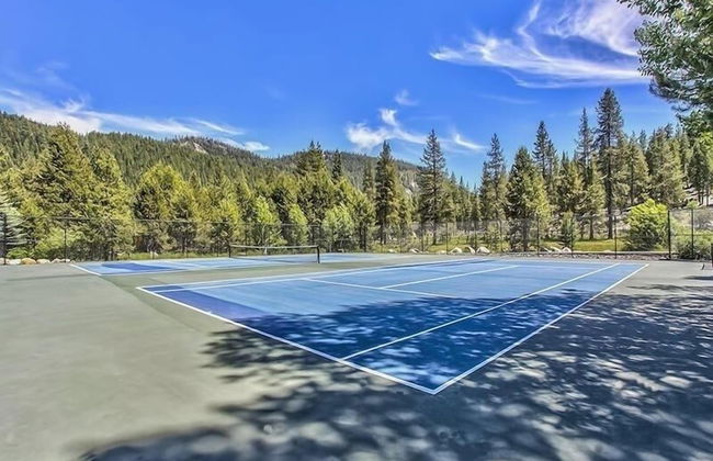 Tavern Inn Delight - Photo 10