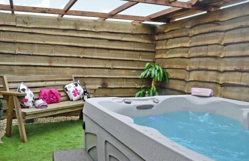 The Stables - Photo 1