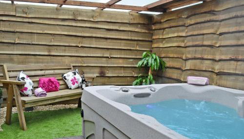 The Stables - Photo 1