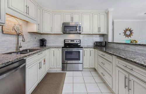 Pelican Cliff breathtaking view less than a mile to beach - Foto 18