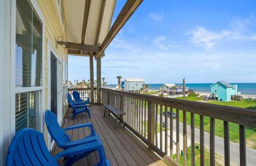 Beach House Located Steps from the Beach - Photo 34