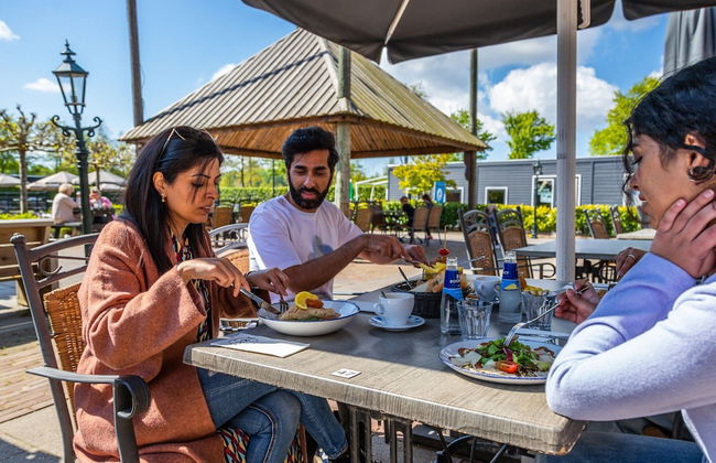 Chalet Near the Golf Course on a Holiday Park - Foto 24