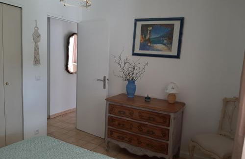 Eclats du Sud, villa les Cigales avec piscine, proche Cassis, meublé de tourisme 3 étoiles - Foto 47