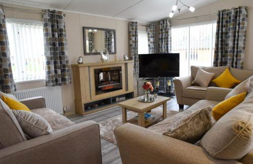 Rowan Lodge with Hot Tub - Foto 9