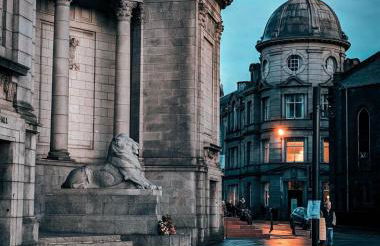 Modern City Center 2 Bedroom Apartment - Foto 24