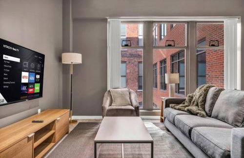 HUGE Luxe Downtown Flat: Pool Table & Parking - Foto 25