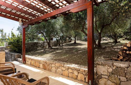 Villa Elides Countryside Retreat with Private Pool - Foto 16