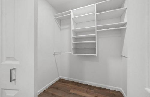 Modern 5BR Retreat l Cozy l Spacious Work-Friendly - Foto 15