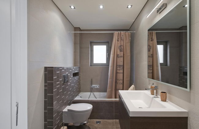 Vari Views in Vari With 3 Bedrooms and 3 Bathrooms - Foto 13