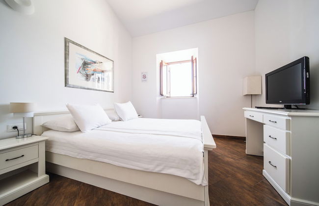 Vila Riva Apartments - Photo 9