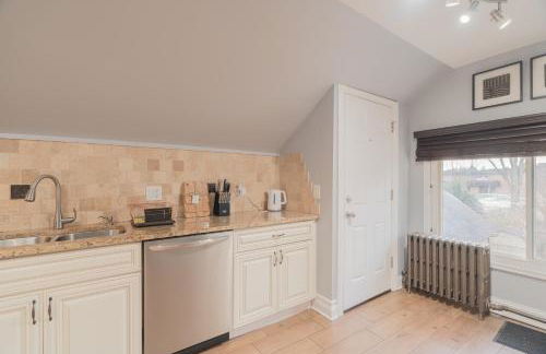 Relaxing Retreat in the Heart of Lombard With Laundry - Foto 20