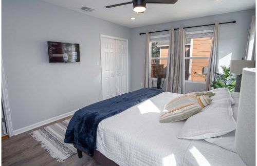 Adorable 4BR 2BA Close to Riverwalk and Downtown - Foto 22