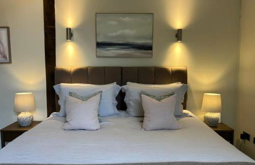 The Acorn Goodwood luxury lodge house 10 minute walk from Goodwood Festival of Speed - Foto 30