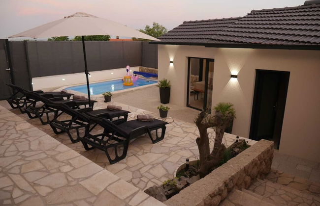 Shadesofblue M & M Sleeps 4 With Pool - Foto 19