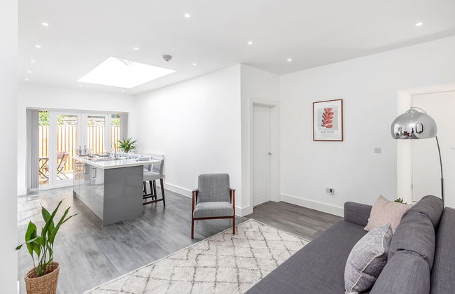 Beautiful Apartment in Central Neighbourhood - Foto 2