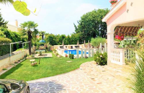 Apartment Villa Engel with Pool - Photo 39