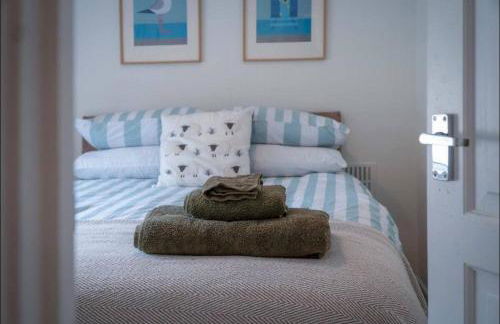 Family-Friendly Pink Cottage Central Tenby - Foto 19